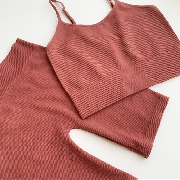 SEAMLESS SLIM FIT TANK AND BIKE SHORT SET - VINTAGE BLUSH - Picture 5 of 5